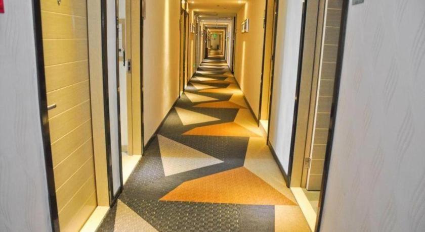 City Comfort Inn Guangzhou Tiyu West Road Metro Station Exteriör bild